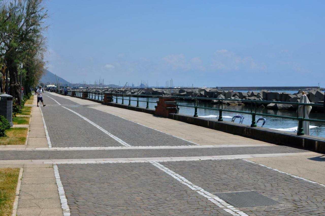 Capofortuna B&B Salerno Centro Kültér fotó